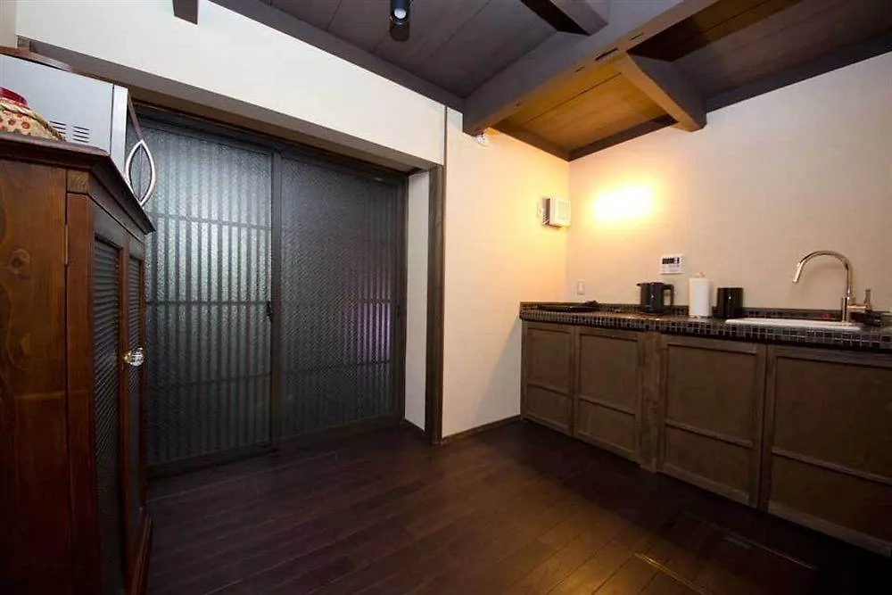 Hoen Kurenai An Kyoto Apartment